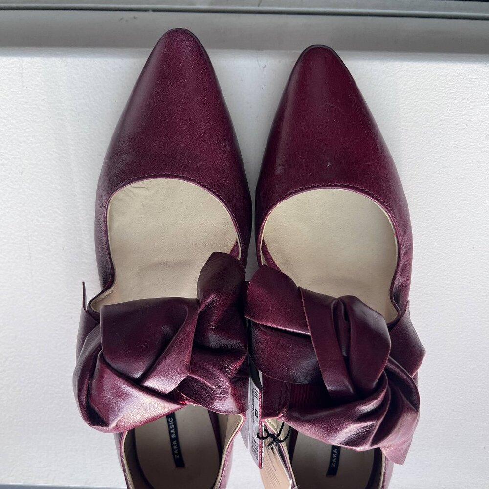Zara Basic pointed-toe ballet flats with an oversized bow detail